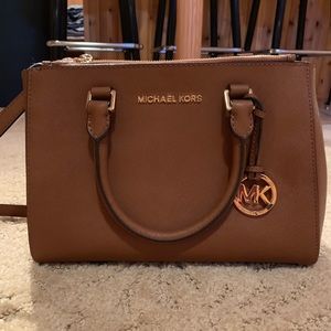 Michael Kors crossbody purse